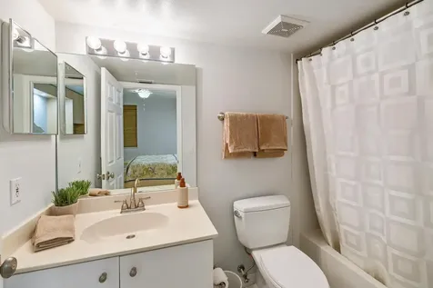2880 NE 14th Street Causeway Pompano Beach FL 33062