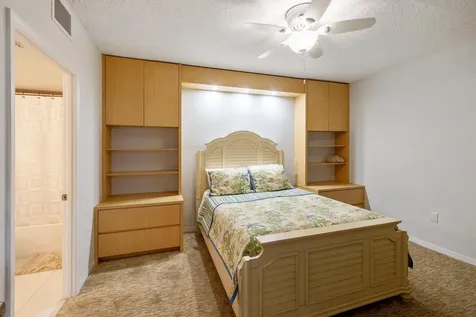 2880 NE 14th Street Causeway Pompano Beach FL 33062