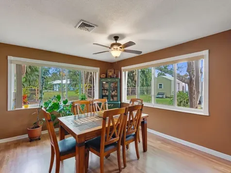 3118 Old Edwards Road Fort Pierce FL 34981