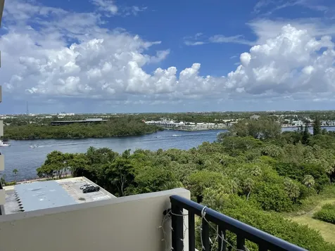 2121 N Ocean Boulevard Boca Raton FL 33431
