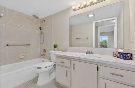2012 Hythe A Boca Raton FL 33434