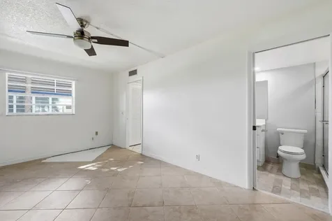 249 Burgundy F Delray Beach FL 33484