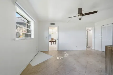 249 Burgundy F Delray Beach FL 33484