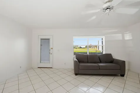 249 Burgundy F Delray Beach FL 33484