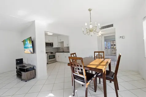 249 Burgundy F Delray Beach FL 33484