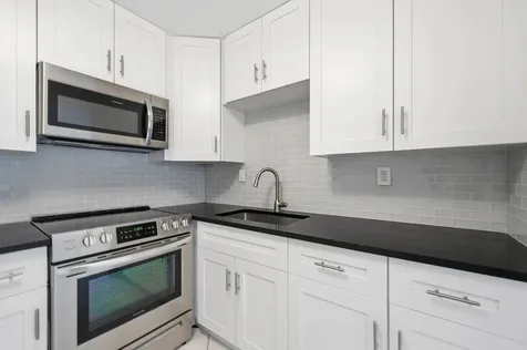 249 Burgundy F Delray Beach FL 33484