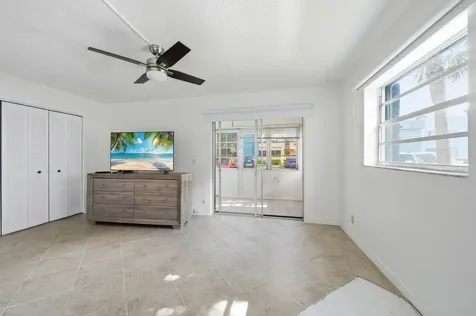 249 Burgundy F Delray Beach FL 33484