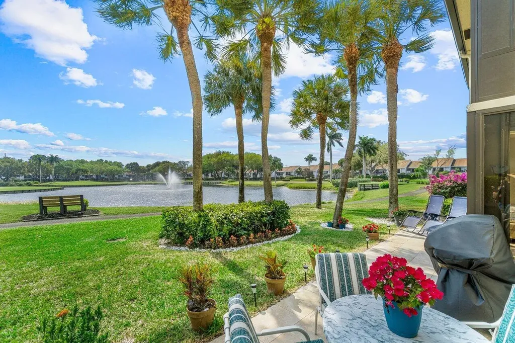 5188 Oak Hill Lane Delray Beach FL 33484
