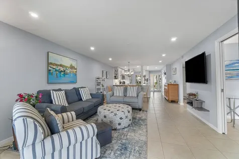 5188 Oak Hill Lane Delray Beach FL 33484