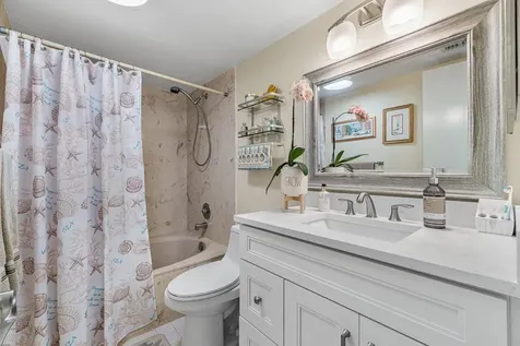 5188 Oak Hill Lane Delray Beach FL 33484