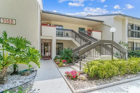 5188 Oak Hill Lane Delray Beach FL 33484