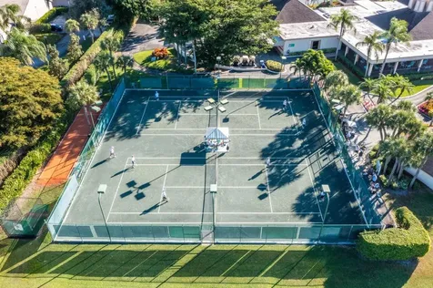 5188 Oak Hill Lane Delray Beach FL 33484