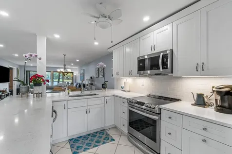 5188 Oak Hill Lane Delray Beach FL 33484