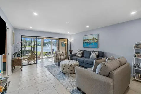 5188 Oak Hill Lane Delray Beach FL 33484