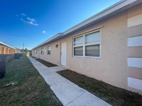905 9th Street West Palm Beach FL 33401