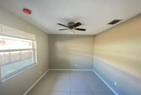 905 9th Street West Palm Beach FL 33401
