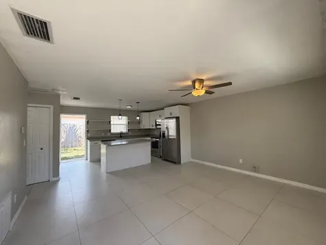 905 9th Street West Palm Beach FL 33401
