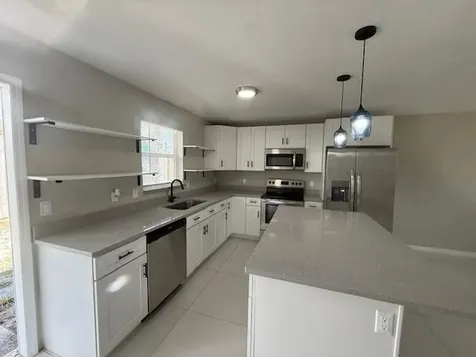905 9th Street West Palm Beach FL 33401