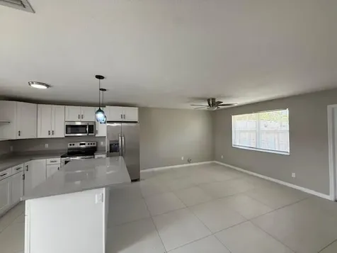 905 9th Street West Palm Beach FL 33401