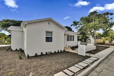 601 N 13th Avenue Lake Worth Beach FL 33460