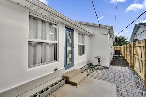 601 N 13th Avenue Lake Worth Beach FL 33460