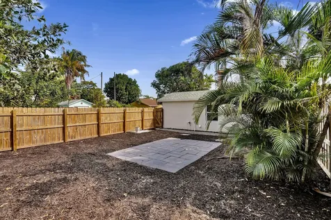 601 N 13th Avenue Lake Worth Beach FL 33460