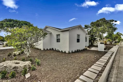 601 N 13th Avenue Lake Worth Beach FL 33460