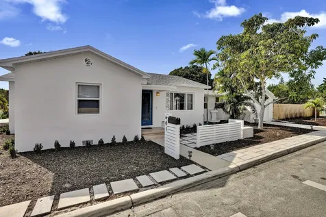 601 N 13th Avenue Lake Worth Beach FL 33460