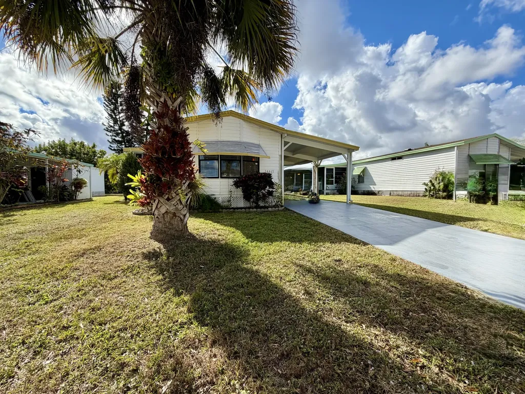 14463 Dalia Avenue Fort Pierce FL 34951