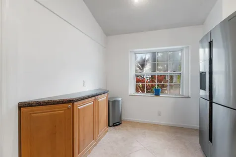 11 Admirals Court Palm Beach Gardens FL 33418