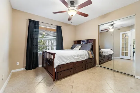 11 Admirals Court Palm Beach Gardens FL 33418