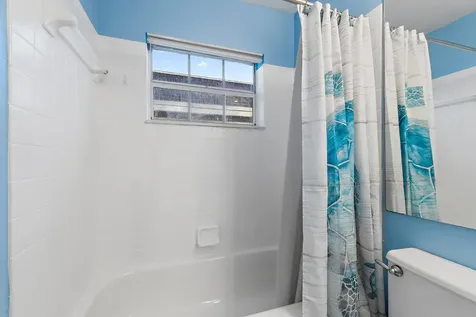 11 Admirals Court Palm Beach Gardens FL 33418