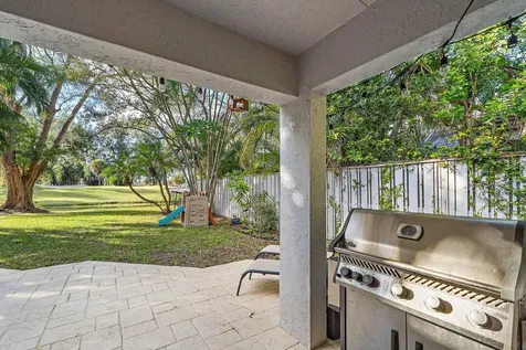 11 Admirals Court Palm Beach Gardens FL 33418