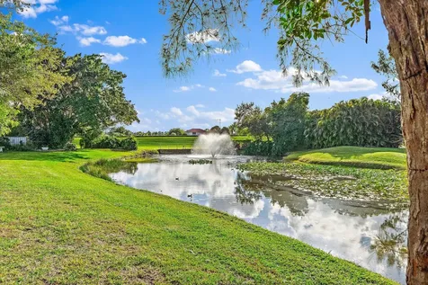 11 Admirals Court Palm Beach Gardens FL 33418