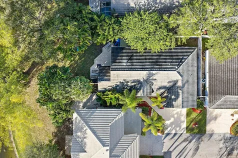 11 Admirals Court Palm Beach Gardens FL 33418