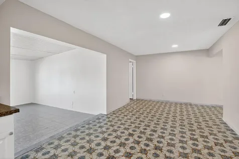 8961 Nw 21st Street Pembroke Pines FL 33024