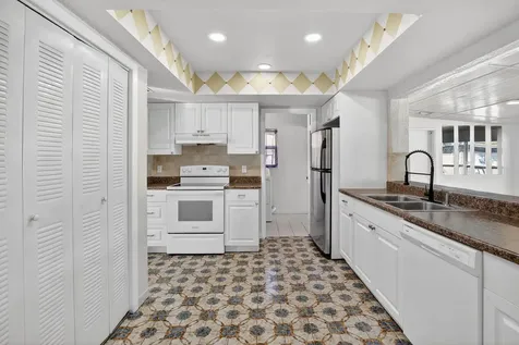 8961 Nw 21st Street Pembroke Pines FL 33024