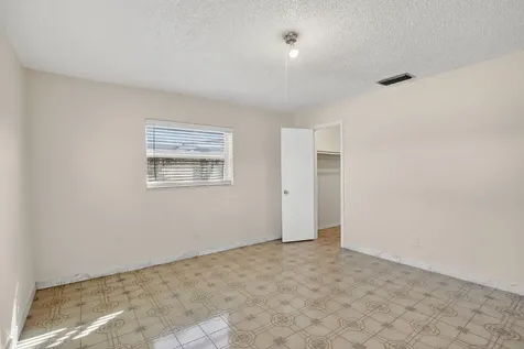 8961 Nw 21st Street Pembroke Pines FL 33024