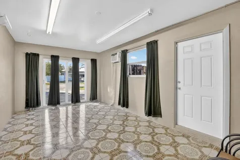 8961 Nw 21st Street Pembroke Pines FL 33024