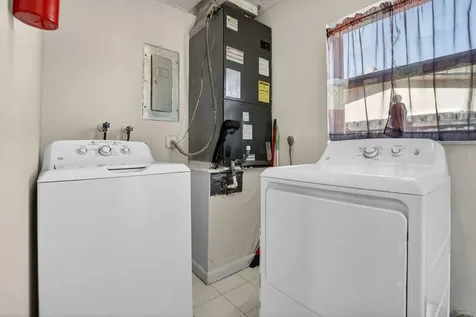 8961 Nw 21st Street Pembroke Pines FL 33024