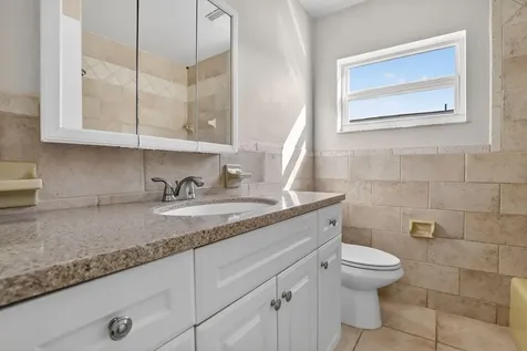 8961 Nw 21st Street Pembroke Pines FL 33024