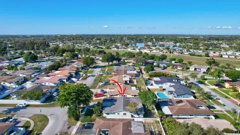 8961 Nw 21st Street Pembroke Pines FL 33024