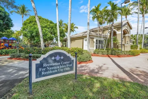 5486 Queenship Court Greenacres FL 33463