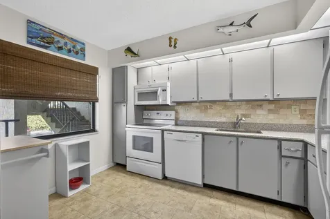 896 N Federal Highway Lantana FL 33462