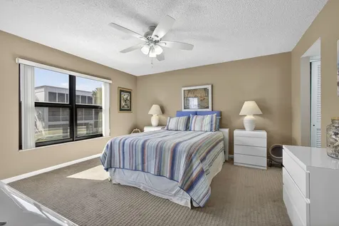 896 N Federal Highway Lantana FL 33462