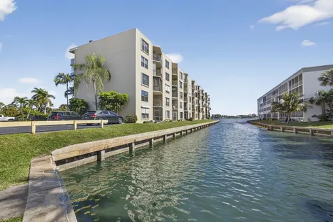 896 N Federal Highway Lantana FL 33462