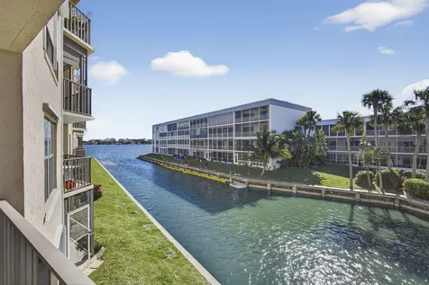 896 N Federal Highway Lantana FL 33462
