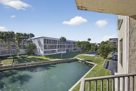 896 N Federal Highway Lantana FL 33462