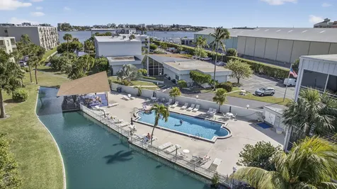 896 N Federal Highway Lantana FL 33462