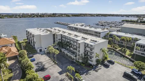 896 N Federal Highway Lantana FL 33462